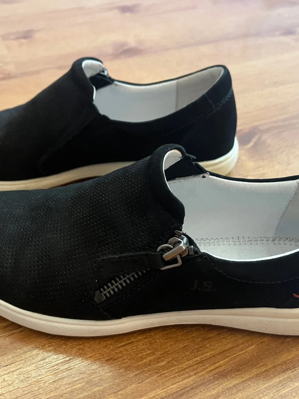 Josef Seibel Caren 22 Black Slip-On Sneakers with White Soles, EU 37